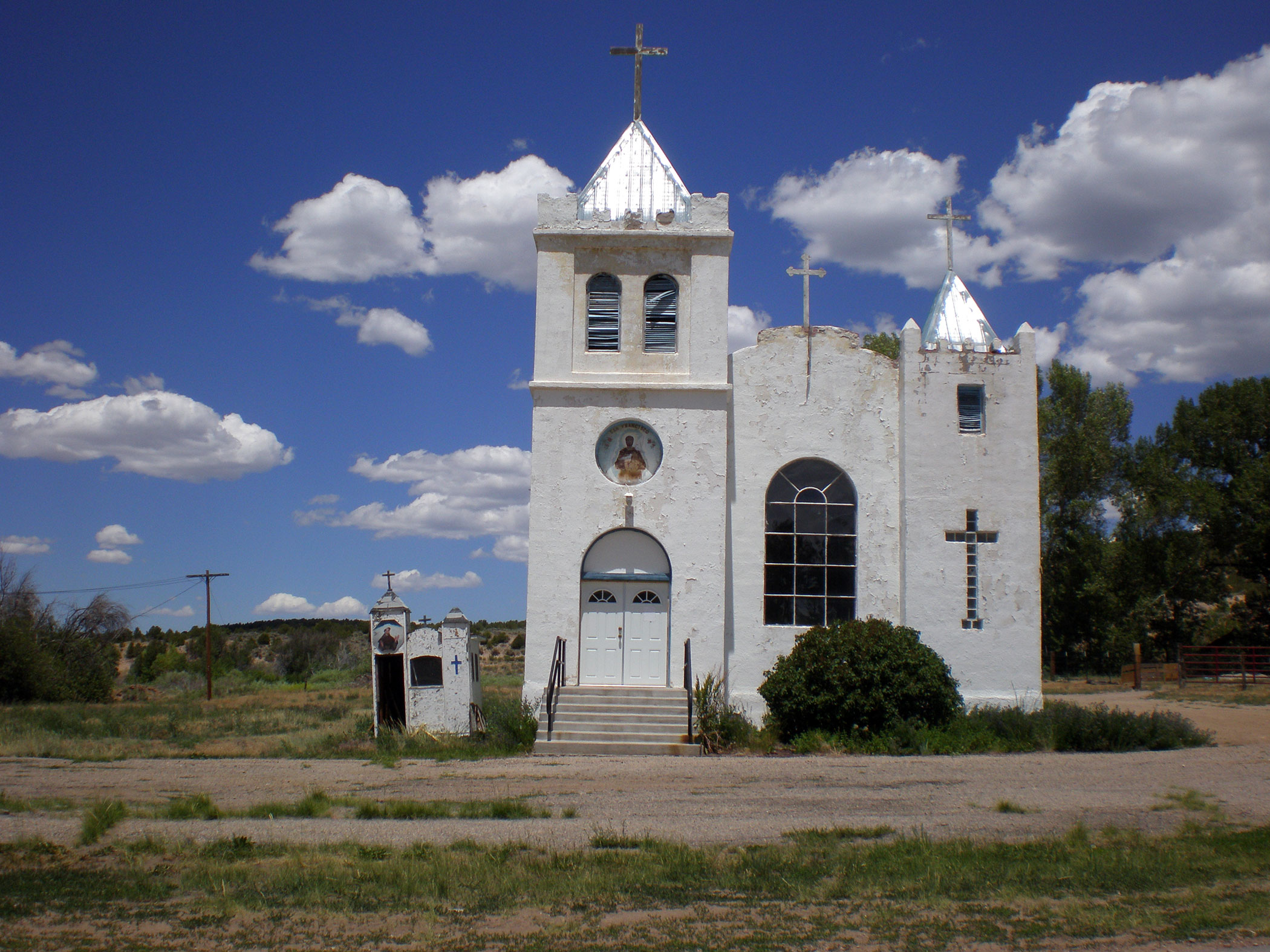 White painted front of Iglesia de San Francisco de Assisi, 2010.