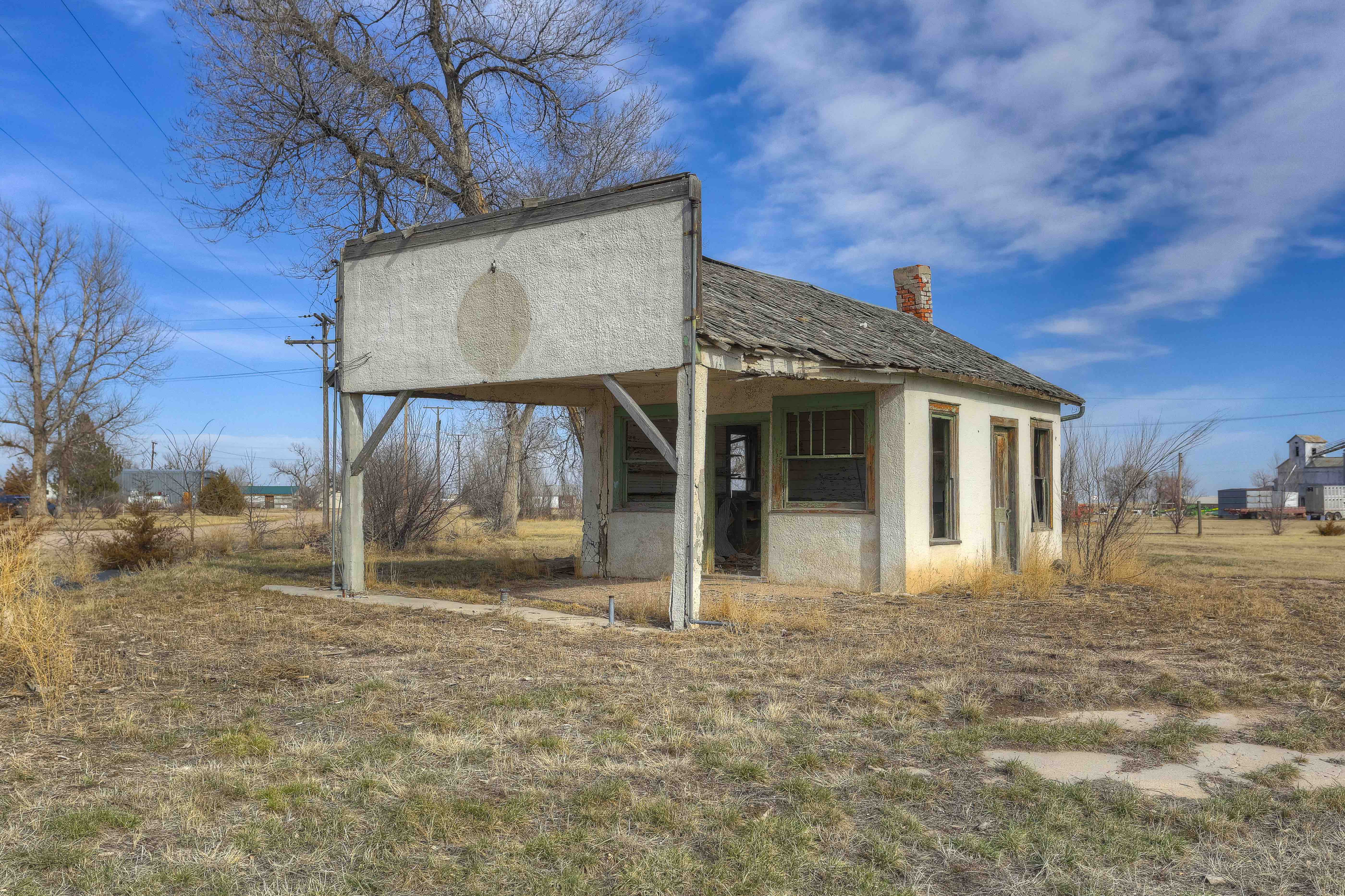 Photo of the Star Filling Station in New Raymer