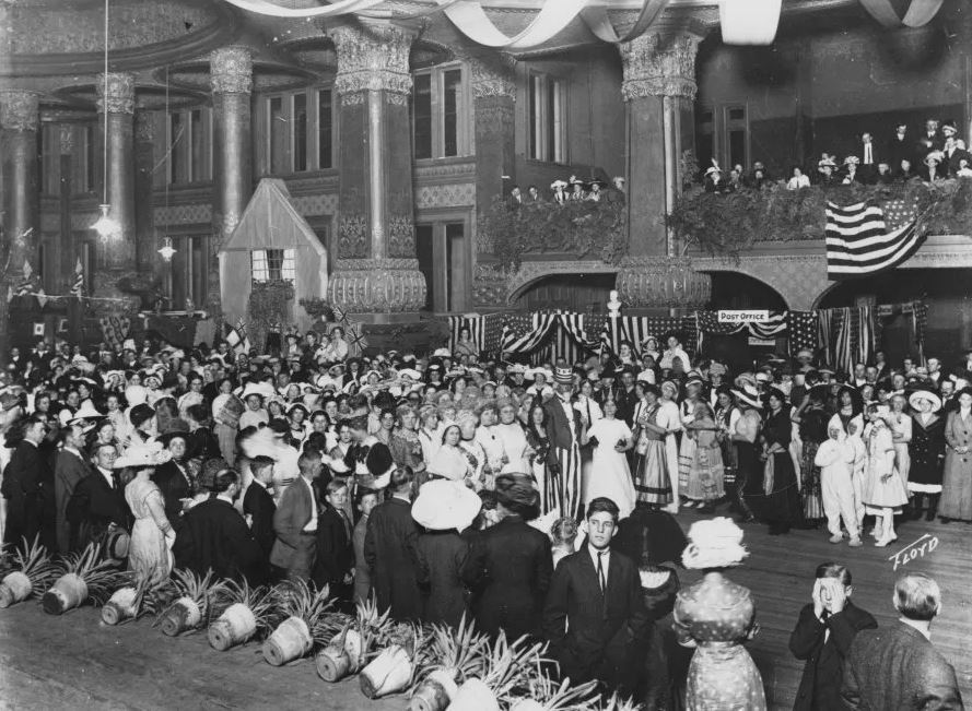 Mineral Palace, Fourth of July