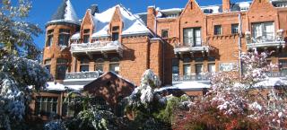 Charline Place in Denver. An example of the Romanesque Revival style.