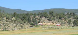 picture of a ranch