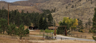 picture of ranch entrance
