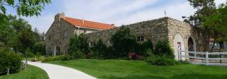 A large building made of stones.