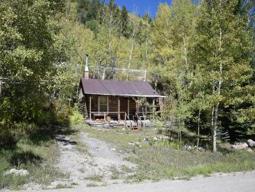 A photo of the Gimlett/Lefevre Cabin in Garfield