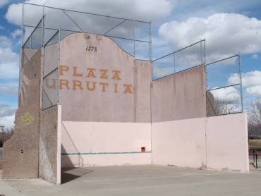 picture of handball court