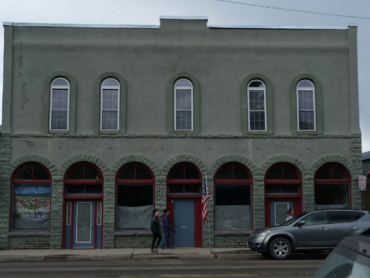 A picture of a building.